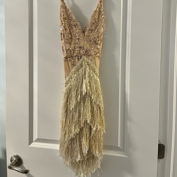 Boohoo rose gold dress - Picture 2 of 4